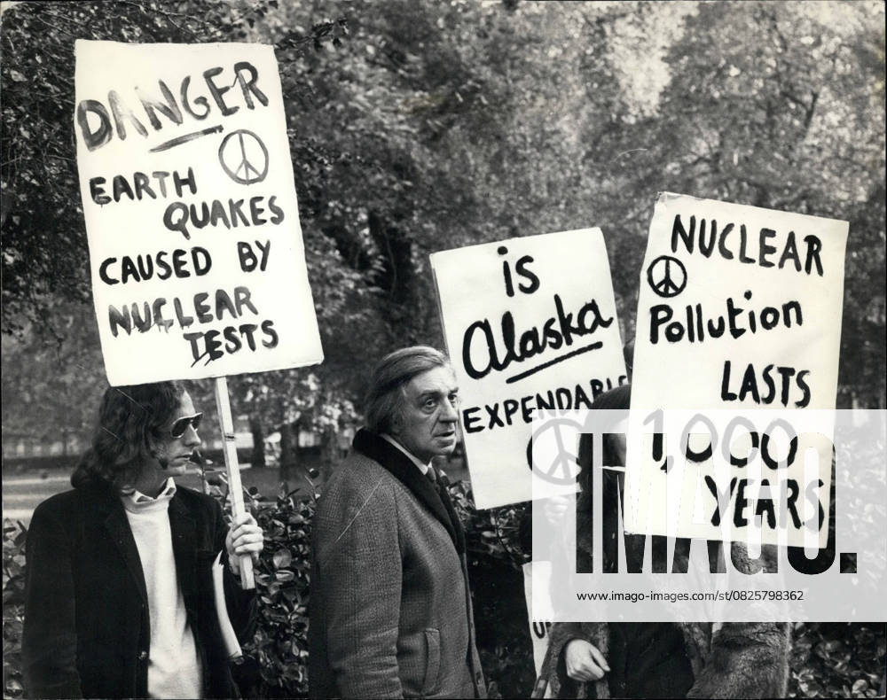 Demonstrations 11 November 1971 – the United States have announced, their Big ones Nuclear test in Amchitka to be carried out the US Message in London had as Date Thursd