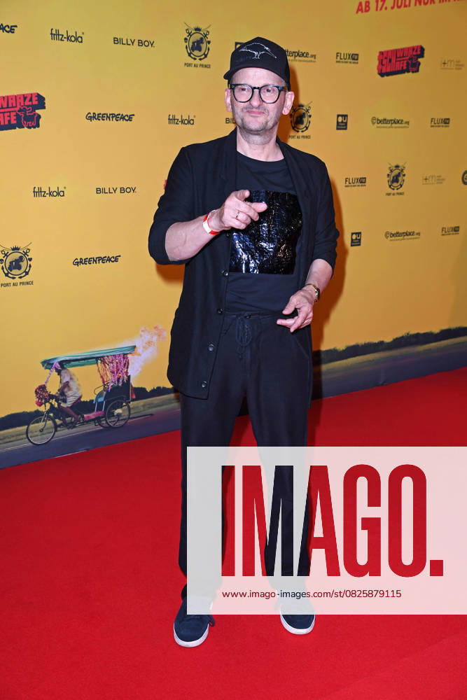 Milan Peschel at the SchwarzeSchafe premiere at the cinema in the Kulturbrauerei in Berlin on 15 07 2025