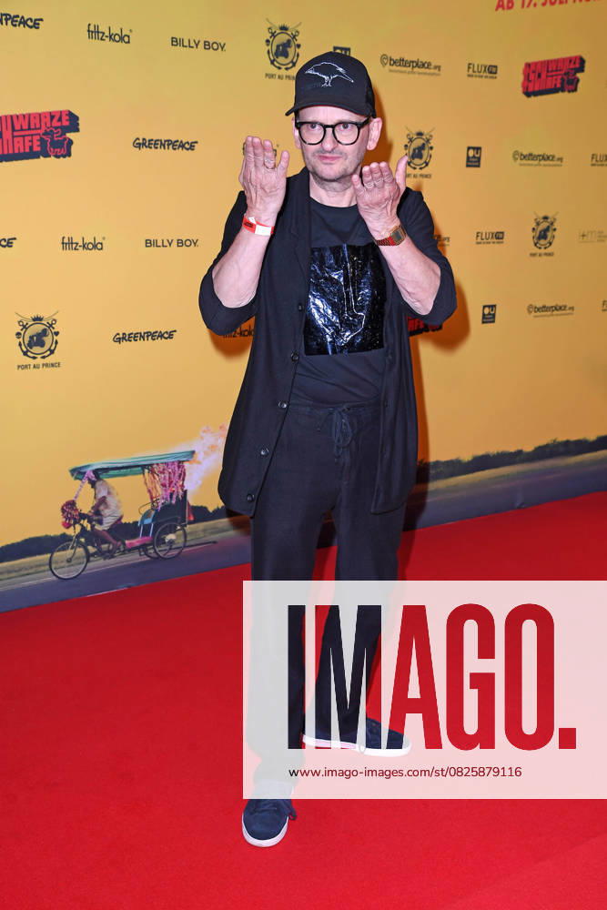 Milan Peschel at the SchwarzeSchafe premiere at the cinema in the Kulturbrauerei in Berlin on 15 07 2025