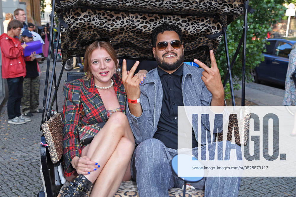 Jella Haase, Yasin El Harrouk at the SchwarzeSchafe premiere at the cinema in the Kulturbrauerei in Berlin on 15 07 2025