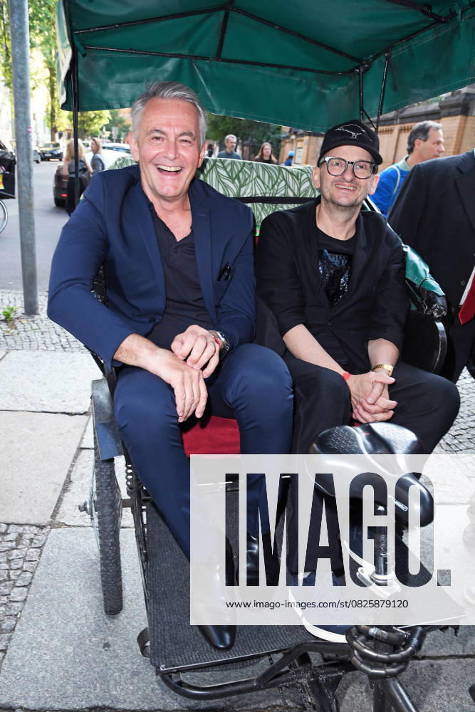Robert Lohr, Milan Peschel at the SchwarzeSchafe premiere at the cinema in the Kulturbrauerei in Berlin on 15 07 2025
