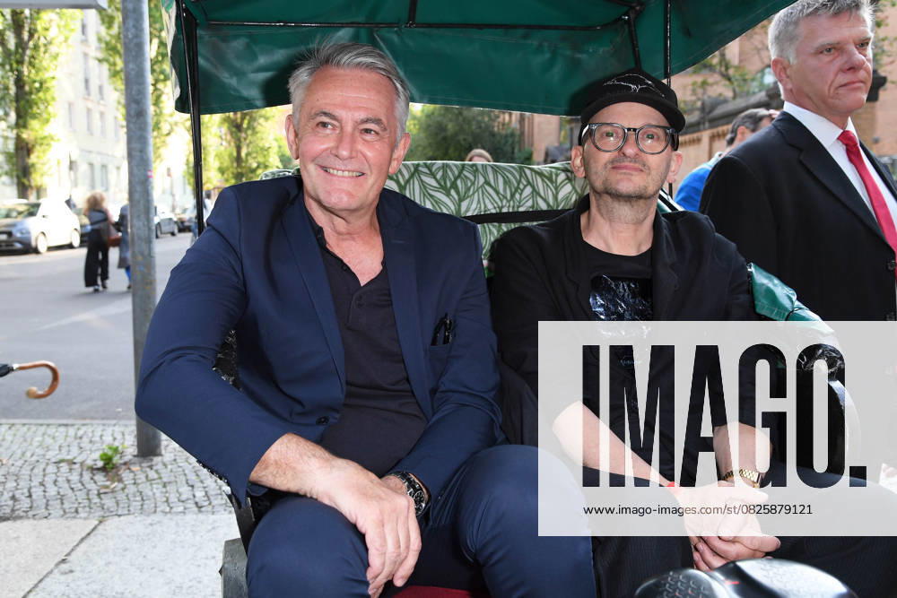 Robert Lohr, Milan Peschel at the SchwarzeSchafe premiere at the cinema in the Kulturbrauerei in Berlin on 15 07 2025