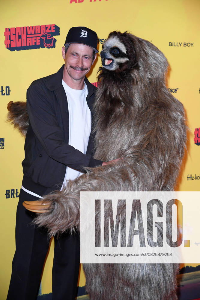 Marc Hosemann at the SchwarzeSchafe premiere at the cinema in the Kulturbrauerei in Berlin on 15 07 2025