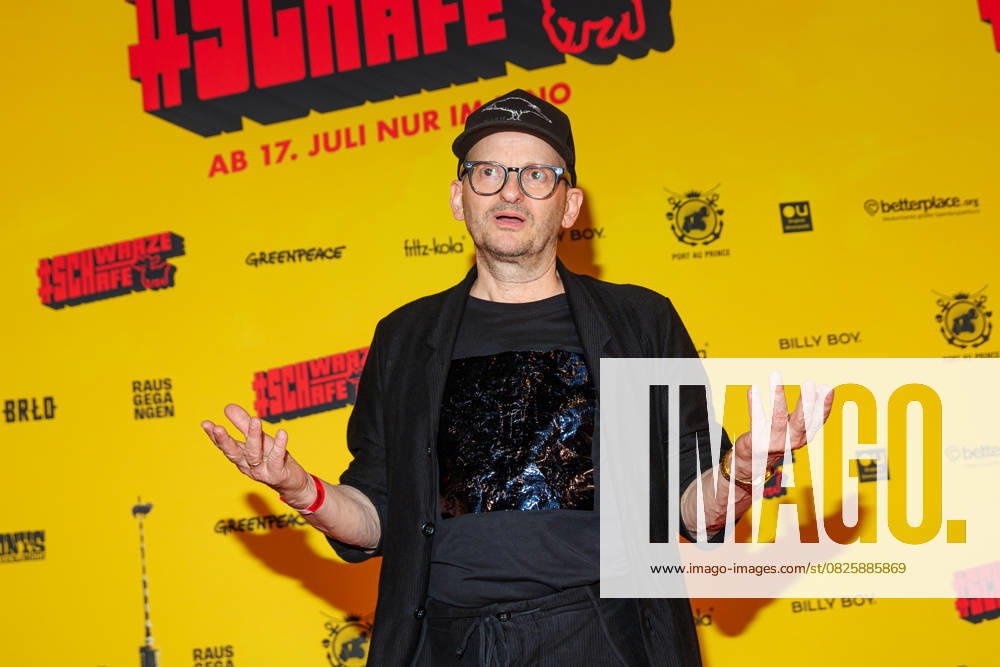 Premiere SchwarzeSchafe Milan Peschel at the premiere of SchwarzeSchafe at the cinema in the Kulturbrauerei on 15 07 2025 in Berlin