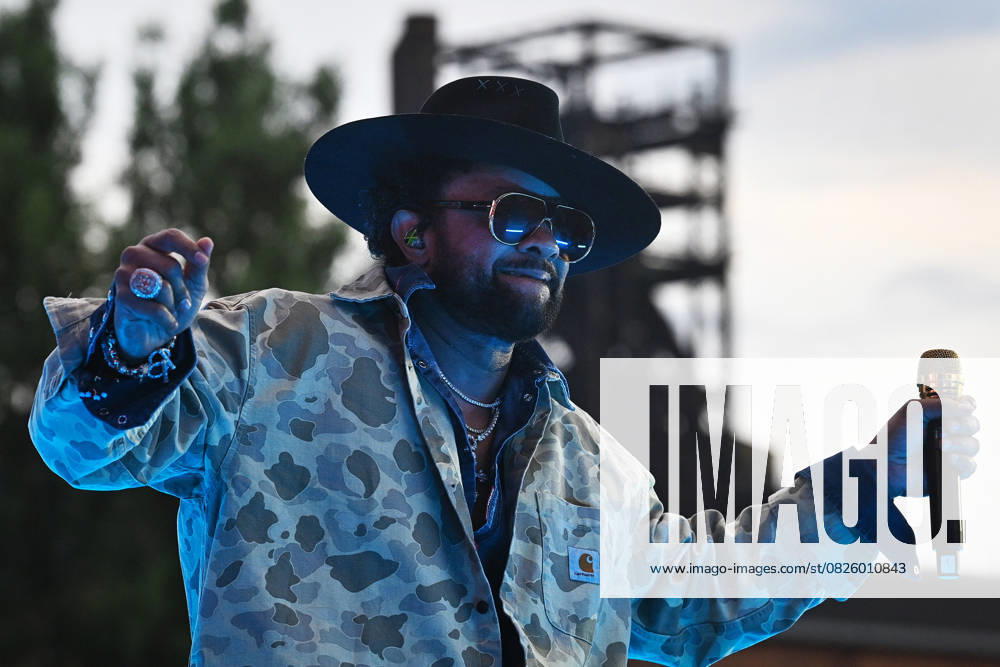 Jamaican-American musician Shaggy (Orville Richard Burrell ) performs during the 22nd international music festival Colours of Ostrava started in Ostrava, Czech Republic, on July 16, 2025. (CTKxPhoto JaroslavxOzana) CTKPhotoP2025071607246 CTKPhotoP2025071607246