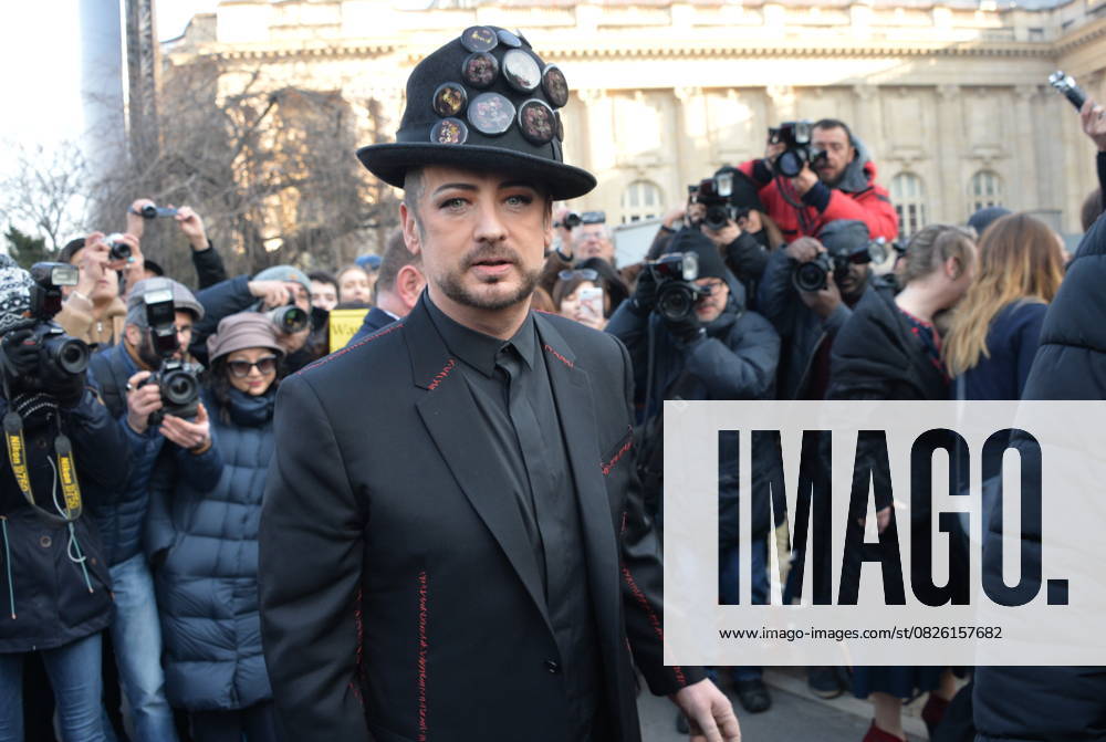 Boy George arriving at Dior Homme fashion show , Men Fall Winter 2017 2018 collection at Grand Palais museum in Paris On january 21 2017 CVS Veeren Bestimage Celebrities arriving at Dior Homme fashion show Men Fall Winter 2017 2018 at Grand Palais museum in Paris On january 21 2017 Paris France