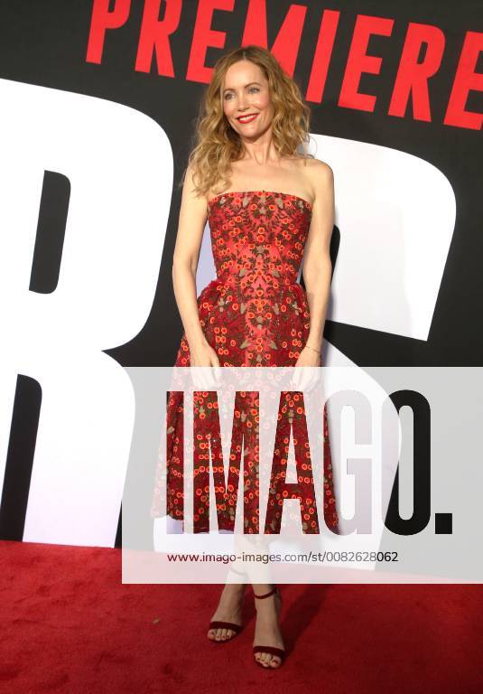 WESTWOOD, CA - APRIL 3: Leslie Mann at the Blockers film premiere at the Regency Village Theatre in Westwood, California on April 3, 2018.