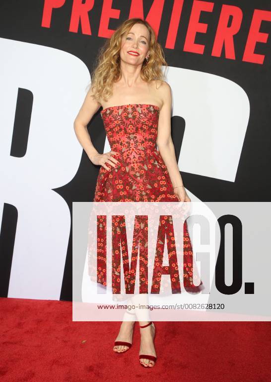 WESTWOOD, CA - APRIL 3: Leslie Mann at the Blockers film premiere at the Regency Village Theatre in Westwood, California on April 3, 2018.