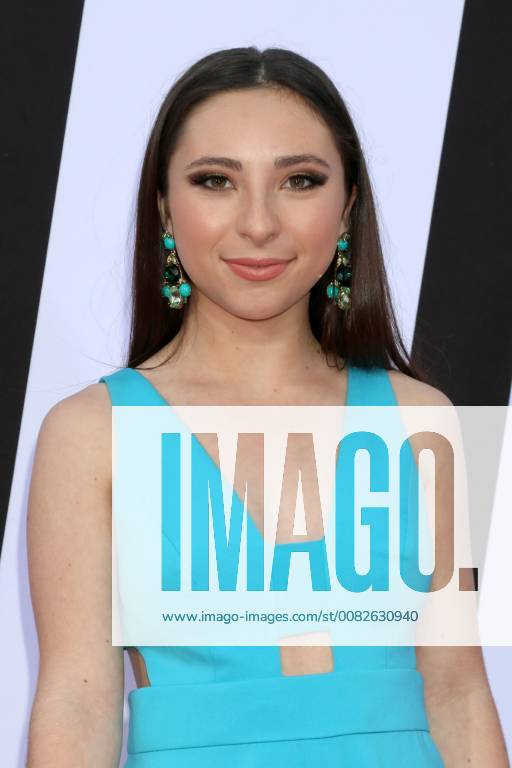 LOS ANGELES - APR 3: Ava Cantrell at the Blockers Premiere at Village Theater on April 3, 2018 in Westwood, CA