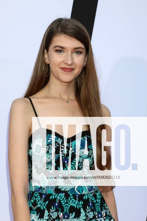 LOS ANGELES - APR 3: Casey Burke at the Blockers Premiere at Village Theater on April 3, 2018 in Westwood, CA