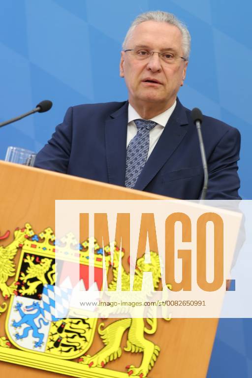 Munich, Bavaria, Germany - Joachim Herrmann speaks, in Munich, Germany, on April 5, 2018. The minister of interiour Joachim Herrmann and the President of the Verfassungsschutz ( Secret Service). They talked about Islamism, Right-wing extremism, left-wing extremism and cyber crminality. Munich Germany - ZUMAn230 20180405_zaa_n230_098