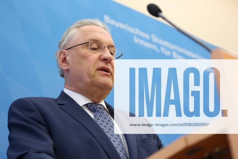 Munich, Bavaria, Germany - Joachim Herrmann speaks, in Munich, Germany, on April 5, 2018. The minister of interiour Joachim Herrmann and the President of the Verfassungsschutz ( Secret Service). They talked about Islamism, Right-wing extremism, left-wing extremism and cyber crminality. Munich Germany - ZUMAn230 20180405_zaa_n230_095