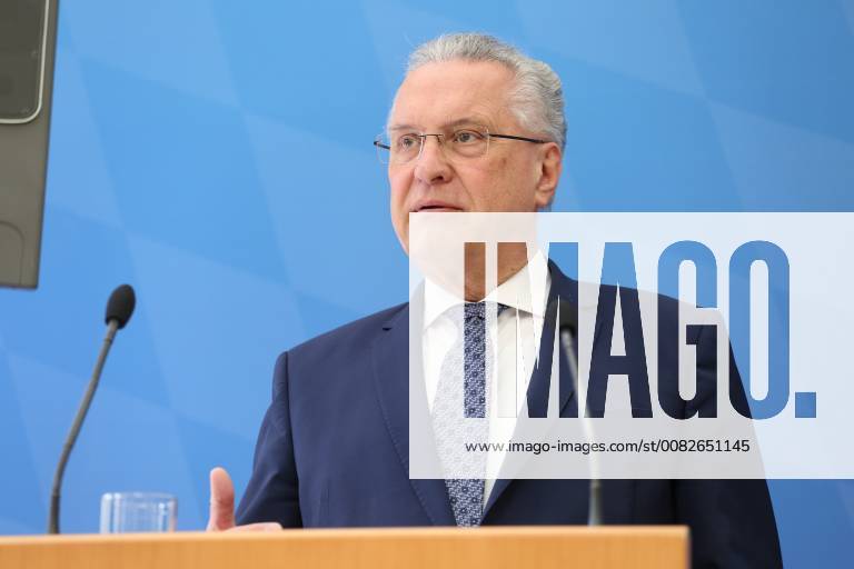 Munich, Bavaria, Germany - Joachim Herrmann speaks, in Munich, Germany, on April 5, 2018. The minister of interiour Joachim Herrmann and the President of the Verfassungsschutz ( Secret Service). They talked about Islamism, Right-wing extremism, left-wing extremism and cyber crminality. Munich Germany - ZUMAn230 20180405_zaa_n230_096