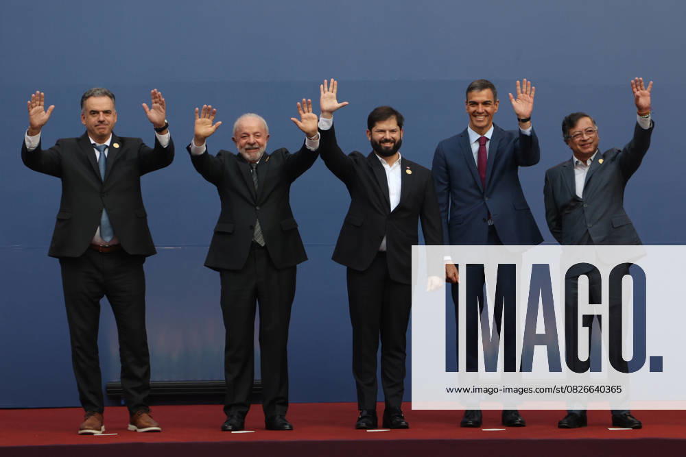 Bilder des Jahres 2025, News 07 Juli Santiago, July 21, 2025 The President of the Republic Gabriel Boric, receives the presidents of Brazil, Spain, Uruguay and Colombia for the high-level meeting, Democracia Siempre, at the Palacio de la Moneda Dragomir Yankovic Aton Chile, Santiago Chile Aton 1026452