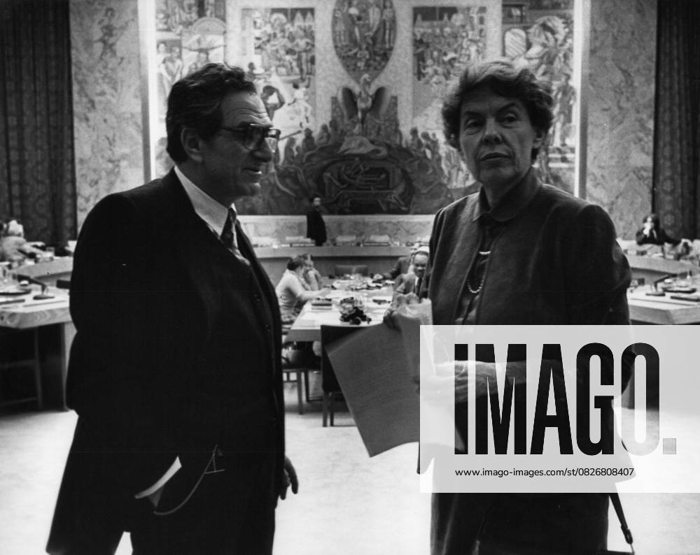 Movements Organisations 3 March 1980 Meeting of Security Council the United Nations to Lebanon left the Lebanese Ambassador Tueni with the New American Ambassador Jeane K Kirkpatrick New York New York U S