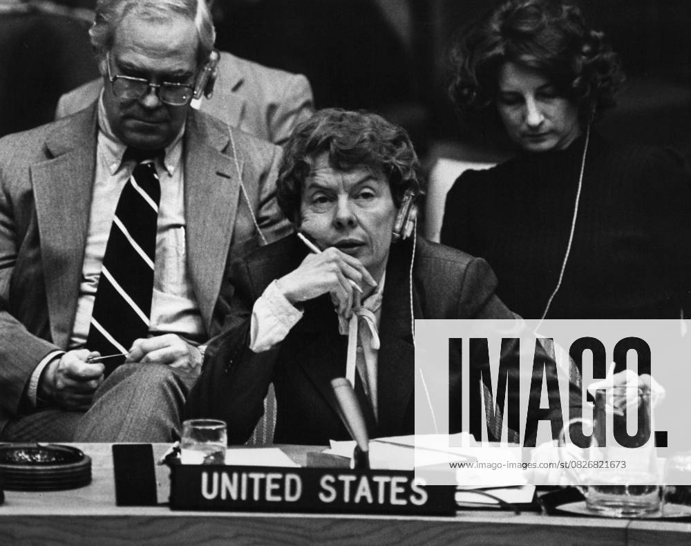 US politics Government 3 March 1981 United Nations, New York the Security Council met this Month to Lebanon Problem Photo the New American Ambassador at the United Nations, Jeane J Kirkpatrick, during the Sicherheitsratssitzung