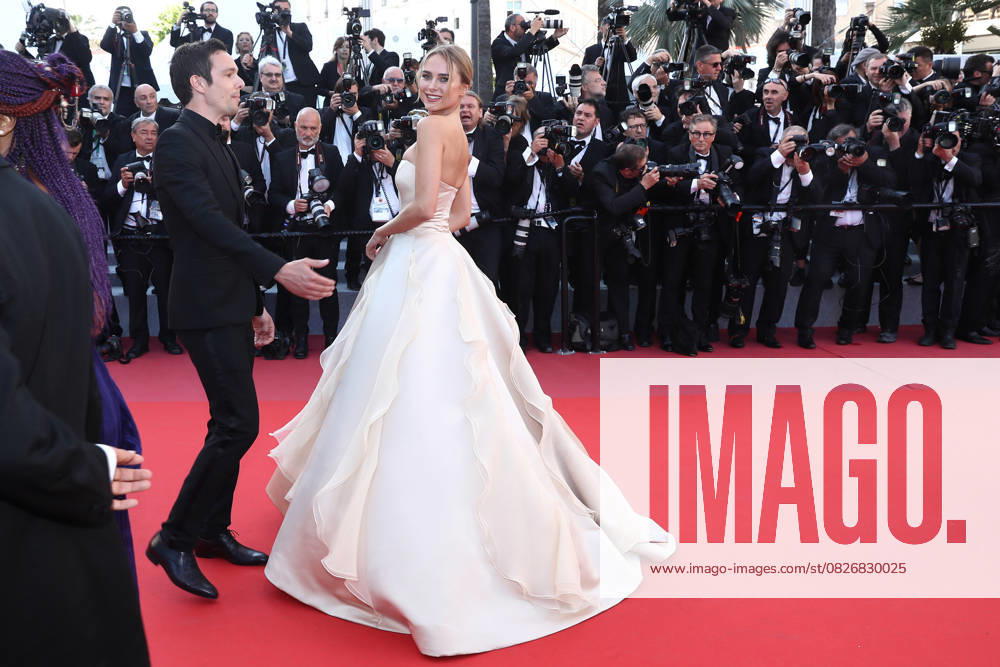 Kimberley Garner Montée des marches du film Les Filles du Soleil lors du 71ème Festival International du Film de Cannes Le 12 mai 2018 Borde Jacovides Moreau Bestimage Red carpet for the movie Girls Of The Sun during the 71th Cannes International Film festival On may 12th 2018 Cannes France