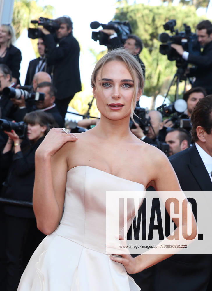 Kimberley Garner Montée des marches du film Les Filles du Soleil lors du 71ème Festival International du Film de Cannes Le 12 mai 2018 Borde Jacovides Moreau Bestimage Red carpet for the movie Girls Of The Sun during the 71th Cannes International Film festival On may 12th 2018 Cannes France