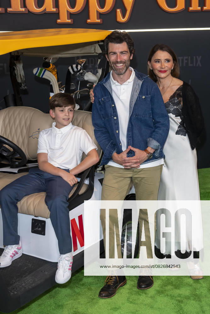 (L-R) Ozzie James Greenfield, Max Greenfield and Tess Sanchez attend Netflix s Happy Gilmore 2 New York Premiere at Jazz at Lincoln Center. New York United States - ZUMAs197 20250721_aaa_s197_279