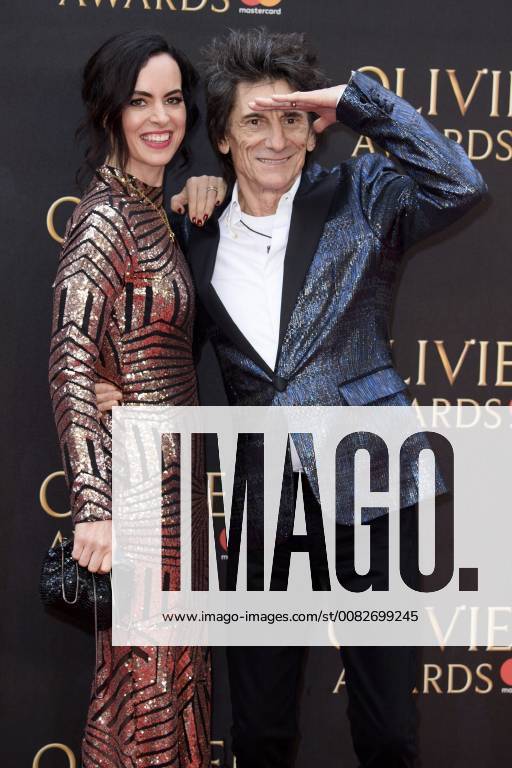 Ronnie Wood with wife Sally at the Olivier Awards 2018 at the Royal Albert Hall London 08 04 2018 Ronnie Wood with wife Sally Foto:xS.xFuturexImage
