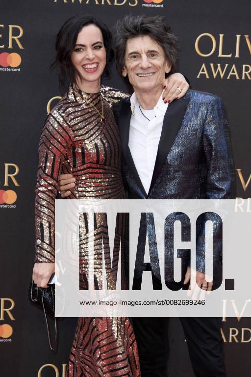 Ronnie Wood with wife Sally at the Olivier Awards 2018 at the Royal Albert Hall London 08 04 2018 Ronnie Wood with wife Sally Foto:xS.xFuturexImage
