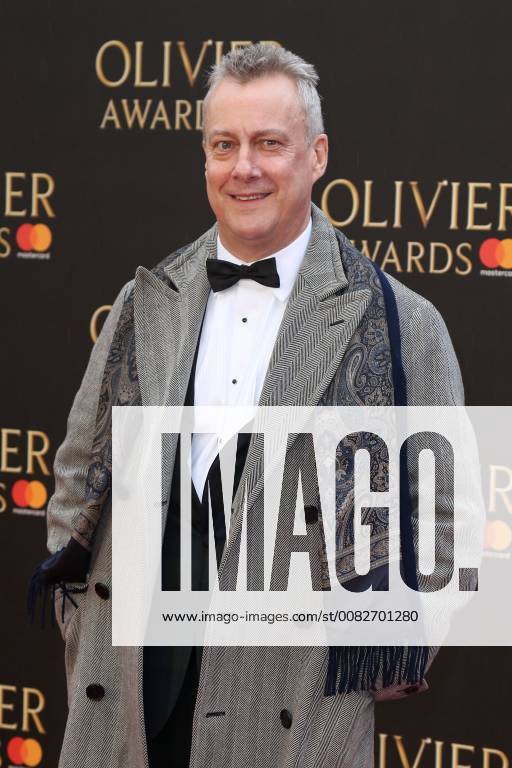 Stephen Tompkinson attends The Olivier Awards 2018 with Mastercard at Royal Albert Hall in London. APRIL 8th 2018 MESx18970