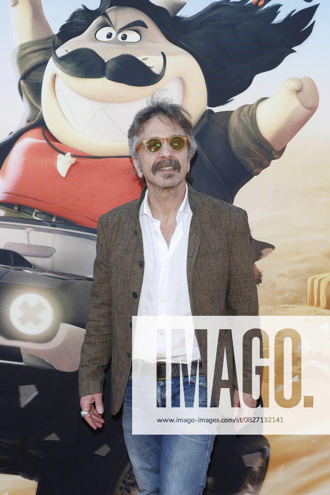 Marc Maron at the Premiere of The Bad Guys 2 at the TCL Chinese Theatre IMAX Los Angeles USA - ZUMAg107 20250723_zep_g107_086