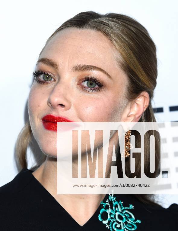 Amanda Seyfried arriving at the premiere of The Last Word in Los Angeles, California - March 1, 2017 - Los Angeles Premiere of The Last Word, Los Angeles California United States ArcLight Cinema