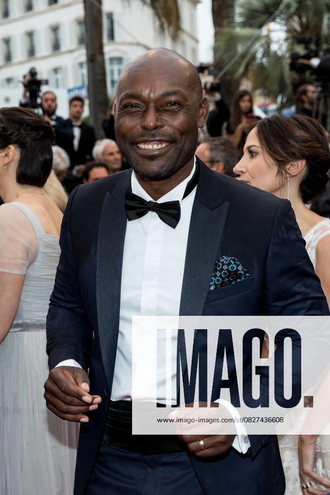 Jimmy Jean Louis Montée des marches du film Les plus belles années dune vie lors du 72ème Festival International du Film de Cannes On may 18th 2019 Cannes France Jacovides Moreau Bestimage Red carpet for the movie Les plus belles années dune vie during the 72nd Cannes International Film festival On may 18th 2019 Cannes France