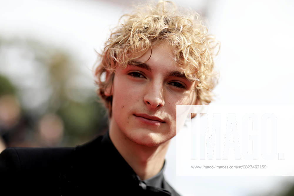 Vassili Schneider Montée des marches du film Matthias et Maxime lors du 72ème Festival International du Film de Cannes, le 22 mai 2019 Jacovides Moreau Bestimage Red carpet for the movie Matthias et Maxime during the 72nd Cannes International Film festival, on May 22nd 2019 Cannes France