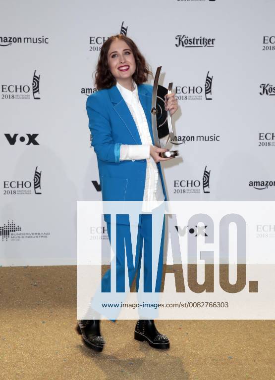 Alice Merton category Pop International at the award German Music Prize ECHO 2018 in Messe Berlin