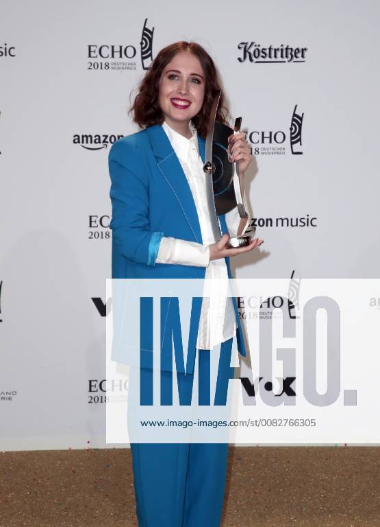 Alice Merton category Pop International at the award German Music Prize ECHO 2018 in Messe Berlin