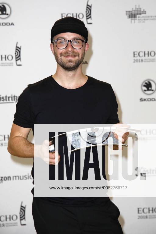 Award winner Mark Forster at the presentation of the ECHO POP on 12.04.2018 in Berlin ECHO POP presentation 2018 in Berlin Winner Price winner Pressroom