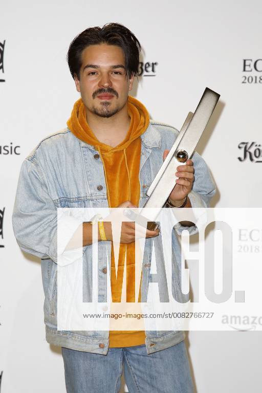 Award Winner Clemens Rehbein from the Milky Chance Group at the ECHO POP Awards Ceremony on 12.04.2018 in Berlin ECHO POP Ceremony 2018 in Berlin Winner Price winner Pressroom