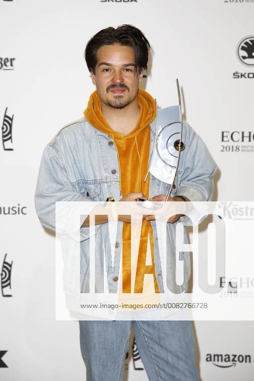 Award Winner Clemens Rehbein from the Milky Chance Group at the ECHO POP Awards Ceremony on 12.04.2018 in Berlin ECHO POP Ceremony 2018 in Berlin Winner Price winner Pressroom