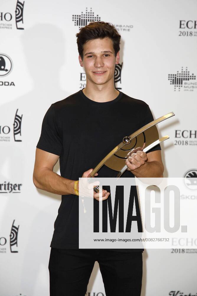 Award winner Wincent Weiss at the presentation of the ECHO POP on 12 04 2018 in Berlin ECHO POP ceremony 2018 in Berlin Winner Price winner Pressroom