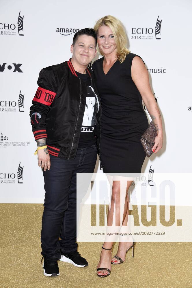 Kerstin Ott with his wife Karolina at the 27 award ceremony of the German Music Prize Echo 2018 at Messe Berlin Berlin 12 04 2017 Foto:xF.xFuturexImage