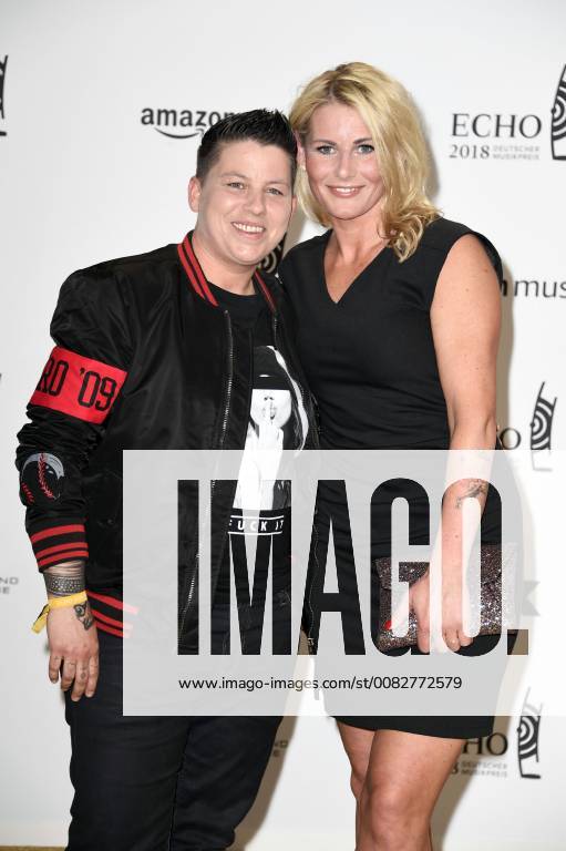 Kerstin Ott with his wife Karolina at the 27 award ceremony of the German Music Prize Echo 2018 at Messe Berlin Berlin 12 04 2017 Foto:xF.xFuturexImage