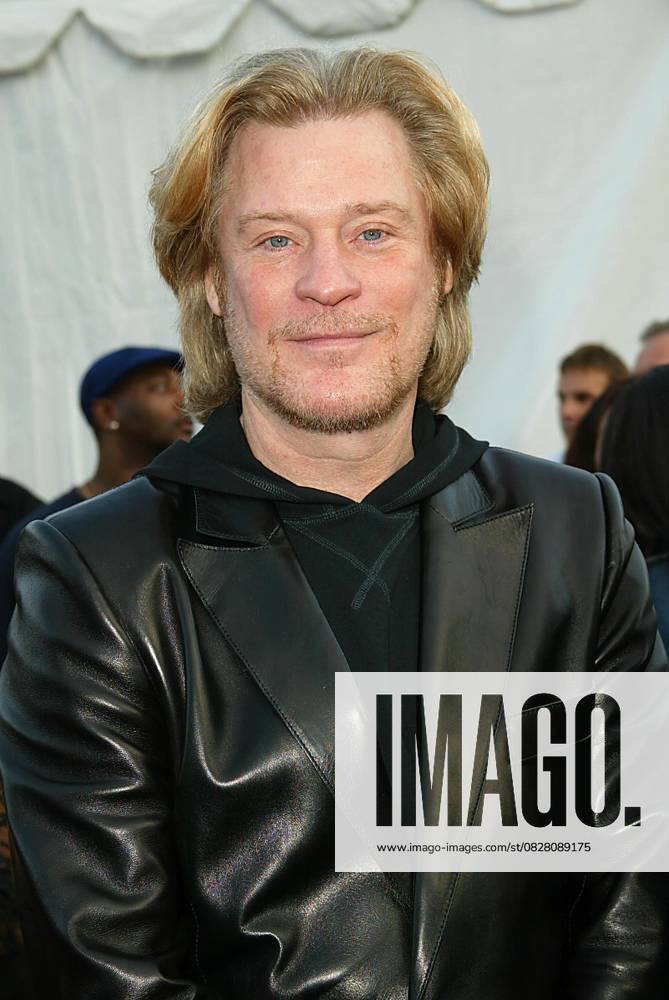AMA FITZ ADDS ARRIVALS Jan. 13, 2003 - Los Angeles, CALIFORNIA, USA - K28517FB .30TH ANNUAL AMERICAN MUSIC AWARDS .SHRINE AUDITORIUM, LOS ANGELES, CA.01 13 2003. FITZROY BARRETT 2003.DARYL HALL