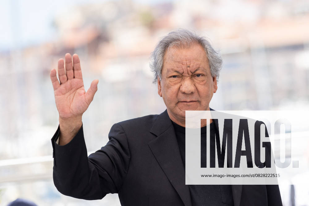 Tony Gatlif au photocall du film Tom Medina Cinéma de la plage lors du 74ème festival international du film de Cannes le 9 juillet 2021 Borde Jacovides Moreau Bestimage Photocall of the movie Tom Medina during 74th Cannes Film Festival in Cannes on july 9th 2021 Cannes France
