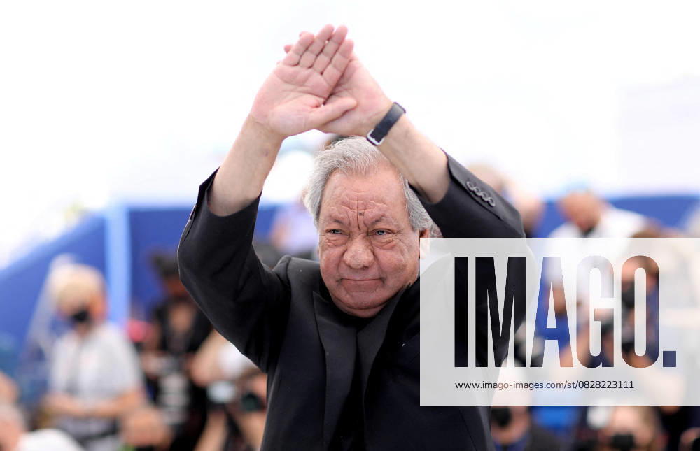 Tony Gatlif au photocall du film Tom Medina Cinéma de la plage lors du 74ème festival international du film de Cannes le 9 juillet 2021 Borde Jacovides Moreau Bestimage Photocall of the movie Tom Medina during 74th Cannes Film Festival in Cannes on july 9th 2021 Cannes France
