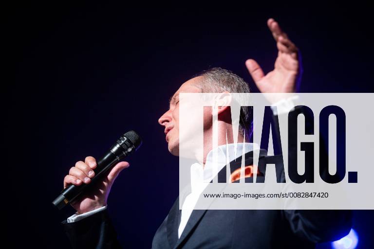 Belgian singer Helmut Lotti aka Helmut Lotigiers performs during a concert in Charleroi, Tuesday 17 April 2018. JAMESxARTHURxGEKIERE 05330815