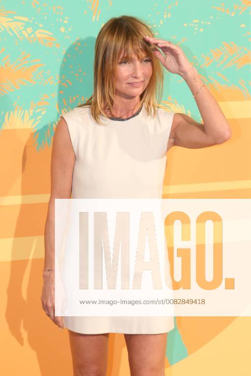 Axelle Laffont CELEBRITES : Avant Premiere Milf - Paris - 17 04 2018 MichaelBaucher Panoramic