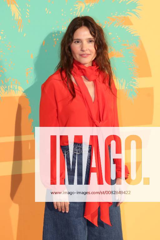 Virginie Ledoyen CELEBRITES : Avant Premiere Milf - Paris - 17 04 2018 MichaelBaucher Panoramic