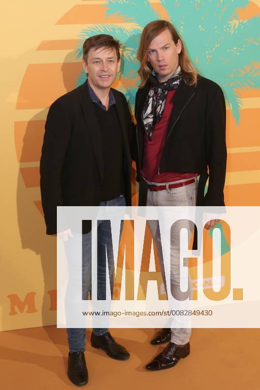 Christophe Guillarme CELEBRITES : Avant Premiere Milf - Paris - 17 04 2018 MichaelBaucher Panoramic