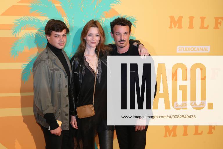 Audrey Marnay CELEBRITES : Avant Premiere Milf - Paris - 17 04 2018 MichaelBaucher Panoramic