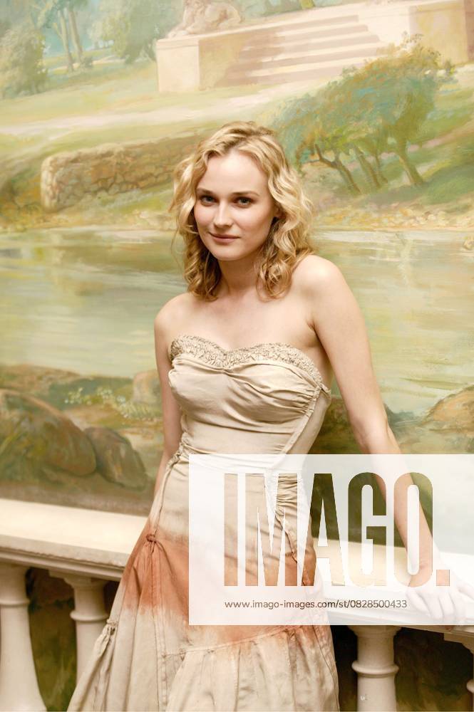 Celebrity Portraits - May 2, 2004 May 2, 2004 - Hollywood, California, U.S. - Diane Kruger promoting the film Troy in New York City.May 2, 2004