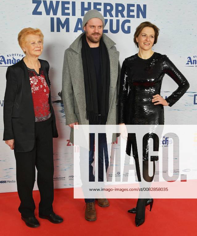 World premiere Two men in a suit in Andechs Monastery on 18 March 2018 Irm Hermann Simon Donatz and Martina Gedeck