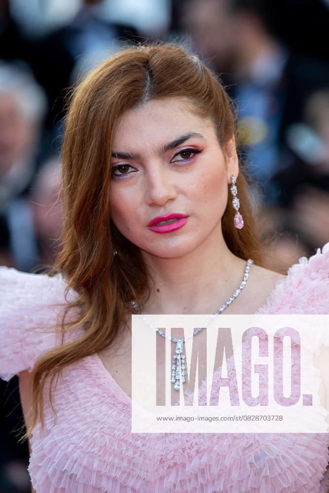 Blanca Blanco Montée des marches of the movie Three Thousand Years of Longing 3000 ans à tattendre during the 75th Cannes International Film Festival On may 20th 2022 Cyril Moreau Bestimage Red carpet of the movie Three Thousand Years of Longing during the 75th Cannes International Film Festival On may 20th 2022 Cannes France