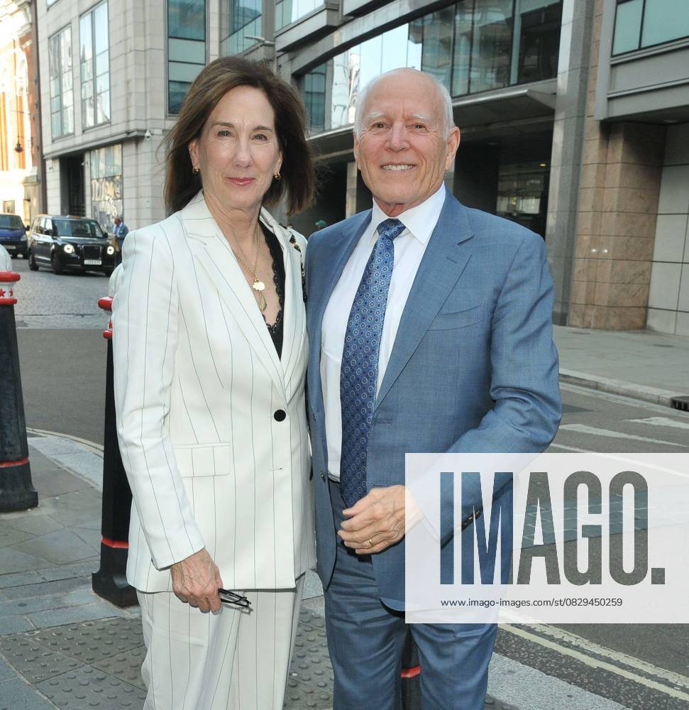 Good Night, Oscar play press night, London Kathleen Kennedy and Frank Marshall at the Good Night, Oscar play press night, Barbican Theatre, Barbican Centre, Silk Street, on Wednesday 06 August 2025 in London, England, UK. CAP CAN CAN London Great Britain UK